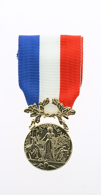 580460 - medaille courage et devouement BR Vermeil (boite plastique)