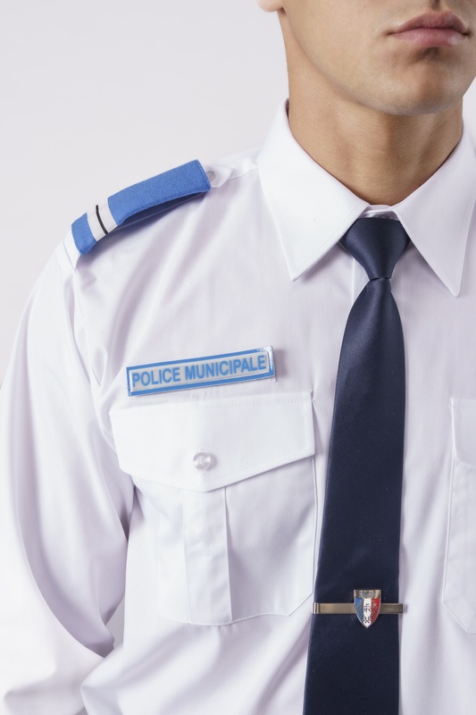 Cravate à clip anti-agression