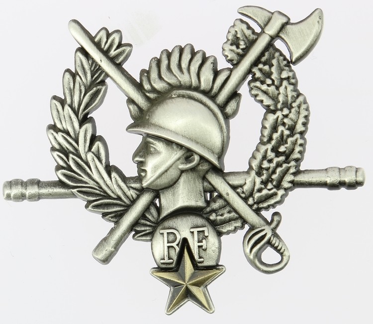 INSIGNE METAL CHEF DE CENTRE D'INCENDIE ET DE SECOURS - ÉTOILE BRONZE
