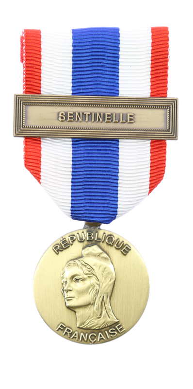 Medaille ordo P.M.T + agrafe SENTINEL (boite plastique)